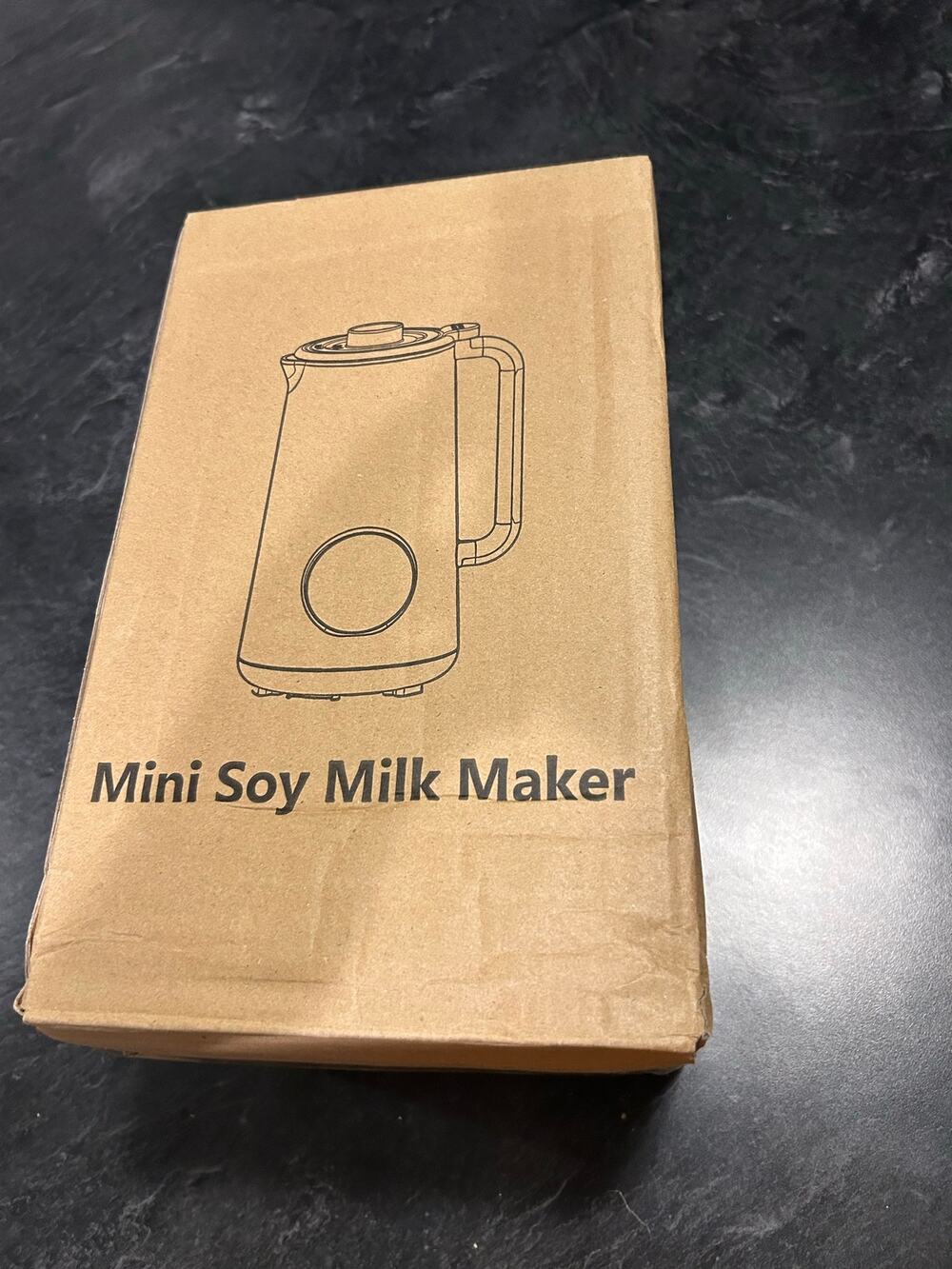 Mini Soy Milk Maker Portable Soybean Plant Milk Machine Beige Cream Open Box